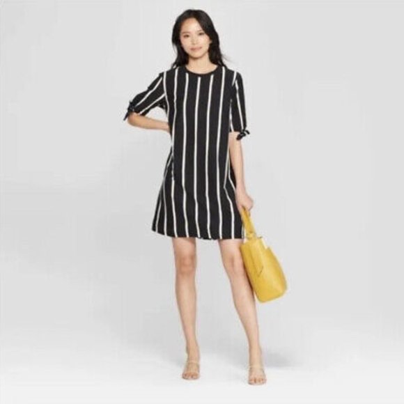 Who What Wear Women Shift Mini Dress Striped 3/4 Sleeve Crew Neck Black White M - Picture 1 of 9